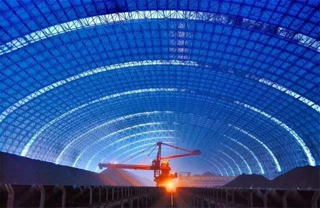卫辉亿优钢构工程师为您解析原料场封闭技术的特点和类型